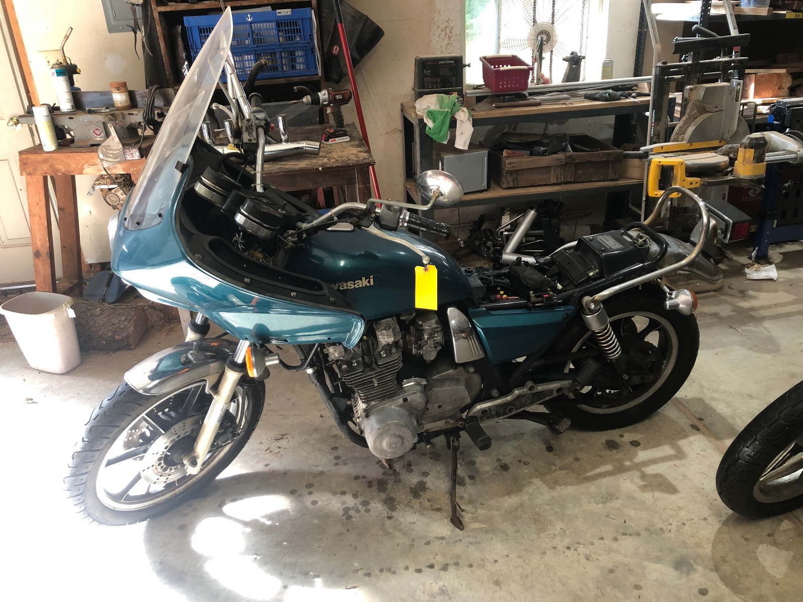 Hold sammen med leje stof 1981 KZ1000 Factory Paint Colors - KZRider Forum - KZRider, KZ, Z1 & Z  Motorcycle Enthusiast's Forum