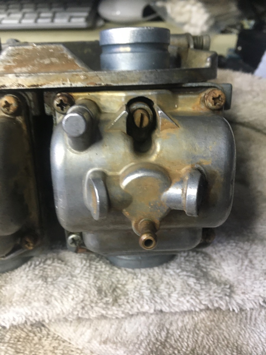 KZ650 VM22 carb sync question. Do you use the air mix or the adjusters