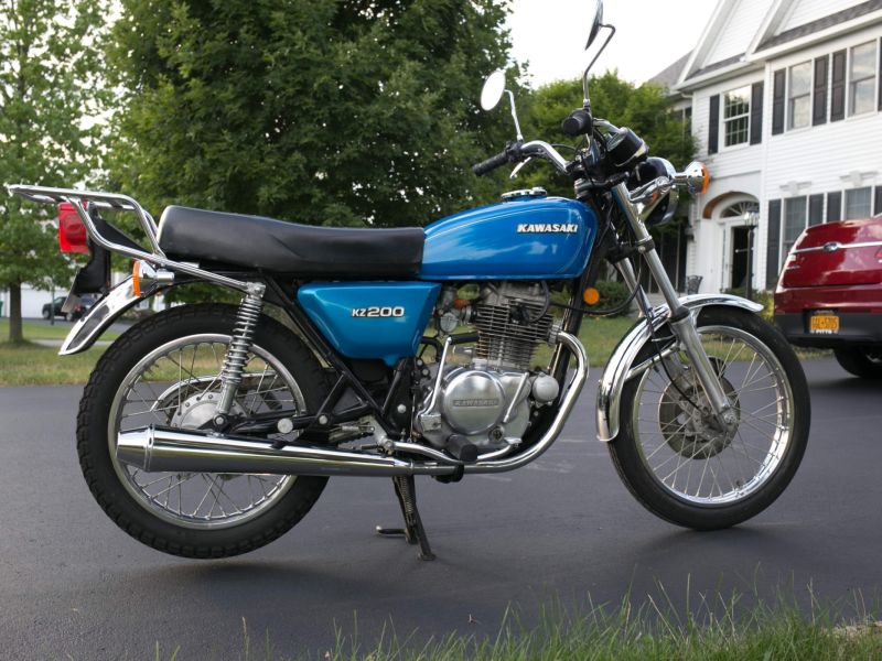 kawasaki kz200 all stock blue