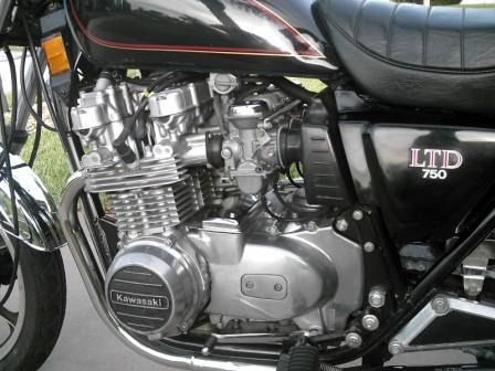 engine view of kz750 ltd