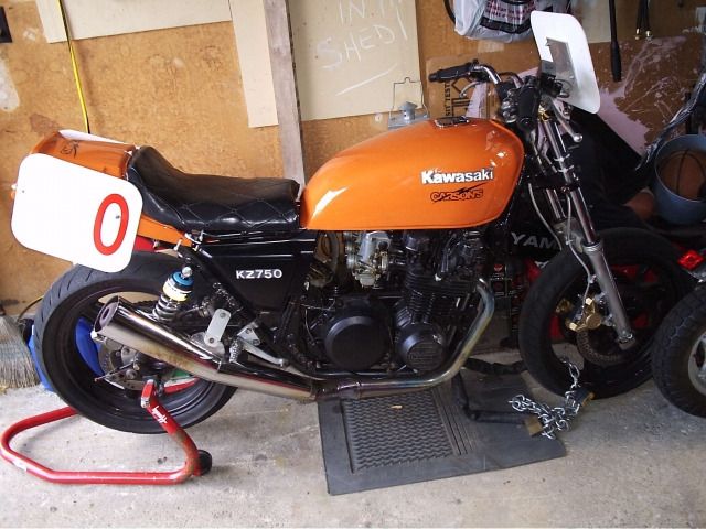 my kz750 race bike